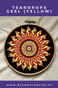 Teardrops Geel mandala borduurpatroon ***